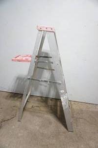 lot 439 image: Step Ladder 46