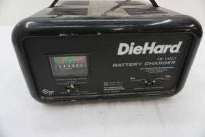 lot 442 image: Diehard 12V Battery Charger