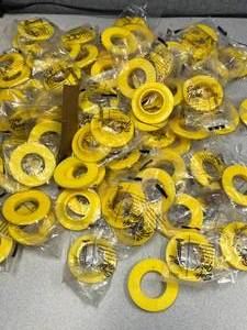 lot 7 image: Box of Size 6 Rubber Measuring Holders for Graduated Cylinders