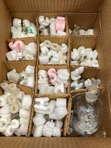 lot 17 image: 12 - 125ml Micky Mouse Dropping Bottles
