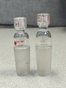 lot 77 image: 2 - 2440 Glass Adapters With #7 on Top Used