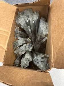 lot 95 image: Full Box of Pippettes 1100ml