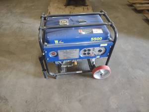 lot 12 image: Wen 5500 Watt Generator, 13 hp. Wor...
