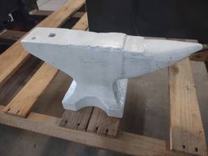 lot 11 image: Anvil, 18x3.25...