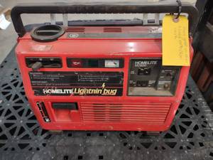 lot 13 image: Homelite Lightnin Bug Model G600 G...