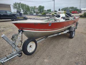 1993 Lund Pro Angler 16' Fishing boat