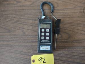 lot 92 image: Nuclear Associates Model 07-402 Dig...