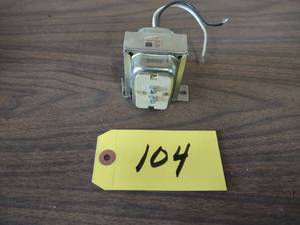lot 104 image: AT72D 1089 Transformer...