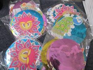 lot 71 image: 6 pks Party Supplies...