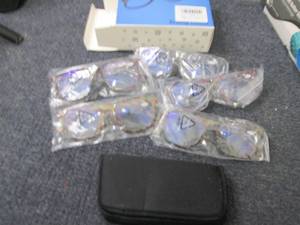 lot 125 image: 5pk 0.75 Reading Glasses...