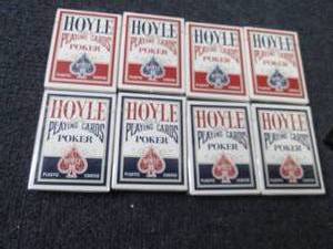 lot 197 image: 8 Packs of Hoyle Offical Poker Play...