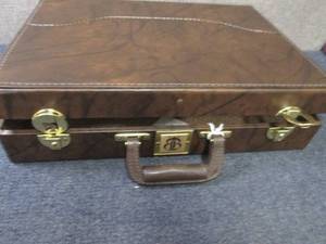 lot 207 image: Vintage Brief Case...