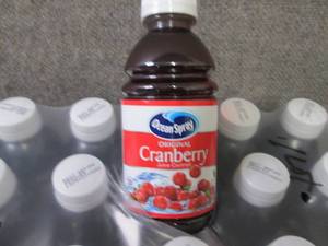 lot 323 image: 18- 10 oz Ocean Spray Cranberry Jui...