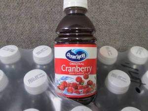 lot 324 image: 18- 10 oz Ocean Spray Cranberry Jui...
