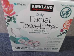 lot 346 image: 180 ct Kirkland Daily Facial Towele...