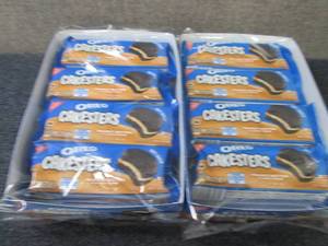 lot 413 image: 2- 8pks (3.03 oz) Oreo Peanut Butte...