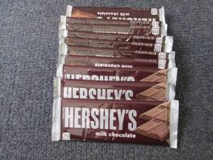 lot 419 image: 12- 1.55 oz Hersheys...