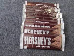 lot 420 image: 12- 1.55 oz Hersheys...
