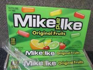 lot 433 image: 12- 5 oz Mike & Ike Original Fruits...