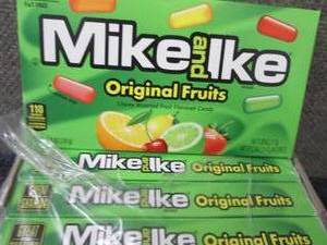 lot 436 image: 12- 5 oz Mike & Ike Original Fruits...