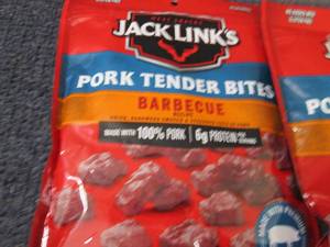 lot 462 image: 4- 4.35 oz Jack Links Barbecue Pork...