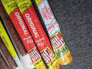lot 464 image: 10 Slim Jim Snacks...