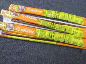 lot 470 image: 6- 2pks Slim Jim Nacho Snacks...
