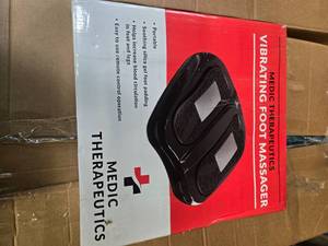 lot 28 image: Medic Therapeutic Vibrating Foot Machine (New and in a box)