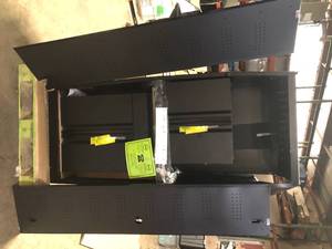 lot 24 image: Husky 3-Piece Regular Duty Welded Steel Garage Storage System in Black Damaged   Customer Returns See Pictures