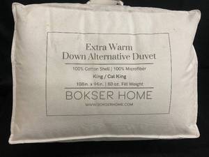 lot 5 image: Extra Warm Down Alternative Duvet KingCal King