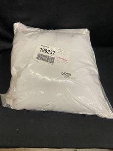 lot 19 image: 2 Pack Down Alternative Throw Pillows 20 x 20 - White