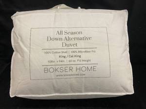 lot 52 image: Bokser Home All Season Down Alternative Duvet KingCal King
