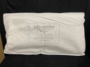 lot 61 image: King Size Soft Down Pillow with 700 Fill Power and Cotton Shell