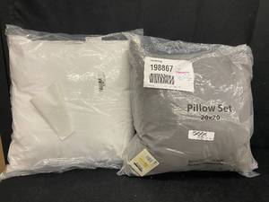 lot 68 image: Set of 3 Decorative Throw Pillows - French Linen and Down Alternative