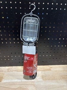 lot 43 image: Pivoting and Swiveling Work Lot