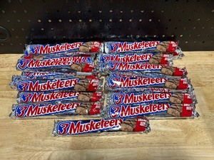 lot 59 image: Misc Food Items