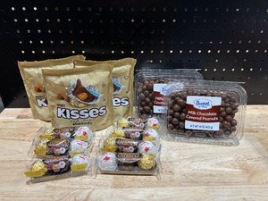 lot 60 image: Misc Food Items