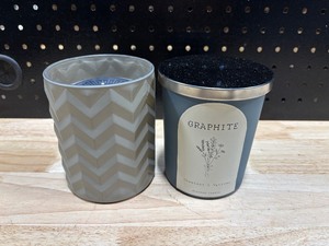 lot 65 image: Candles