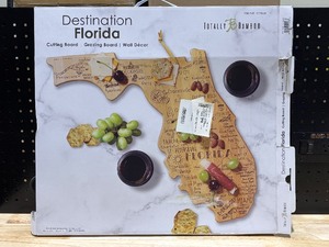 lot 19 image: Florida Cutting BoardWall Decor