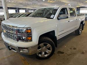 lot 14 image: 2015 Chevrolet Silverado 1500 LTZ 4x4 Crew Cab