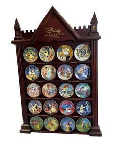 Wonderful Bradford Exchange Disney MASTERPIECE Mini-Plate Collection in Excellent Condition