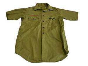 lot 44 image: Vintage Mens Medium Official Boy Scouts of America (BSA) Button-up T-Shirt