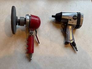 lot 19 image: Used Dura-Block Pneumatic Impact Wrench and Air Sander