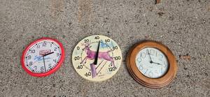 lot 64 image: Collection of 3 Wall Clocks and Thermometers