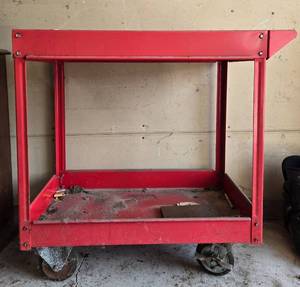 lot 66 image: Used Red Heavy-Duty Metal Tool Cart