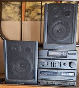lot 68 image: Aiwa NSX-150M Stereo System with Emerson Speakers