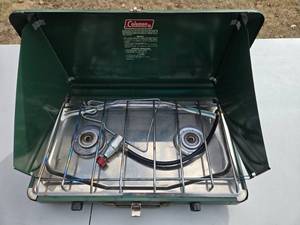 lot 70 image: Coleman Deluxe Propane Camp Stove