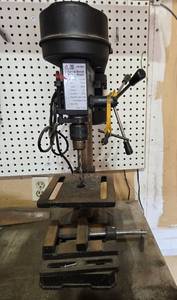 lot 87 image: Tool Shop 5-Speed Bench Drill Press 13 HP