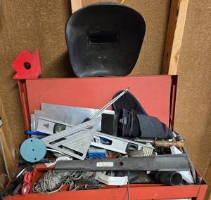 lot 126 image: Collection of Assorted Hand Tools
