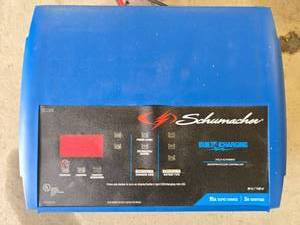 lot 137 image: Schumacher Blitz Charging Automotive Battery Charger 15A Rapid Charge